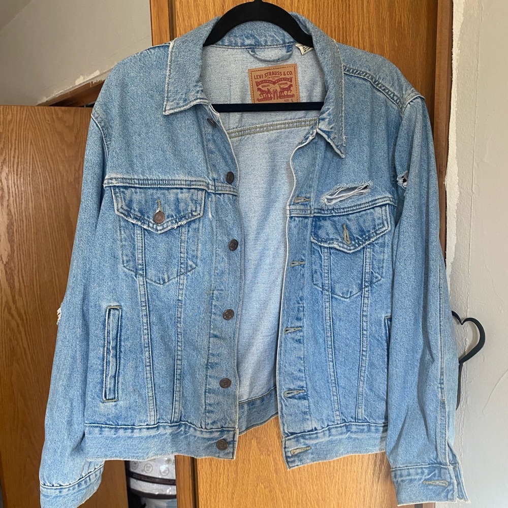 Levi Light-wash Denim Jacket